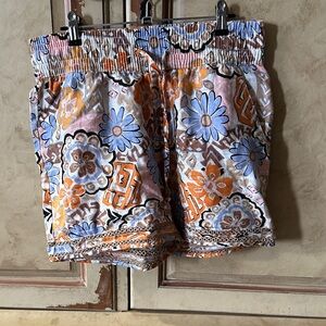 Nicole Miller Multicolor Floral Shorts 100% Linen Size Medium